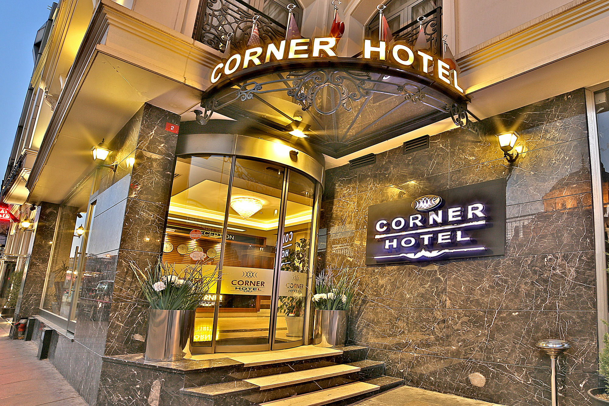 Corner Hotel Laleli Istanbul Exteriör bild